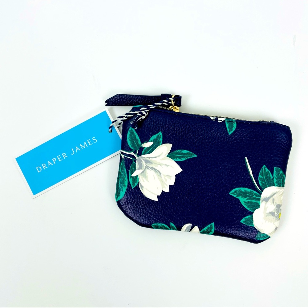 Draper James coin purse. This is Reese Witherspoon's brand. Gorgeous coin pouch.
